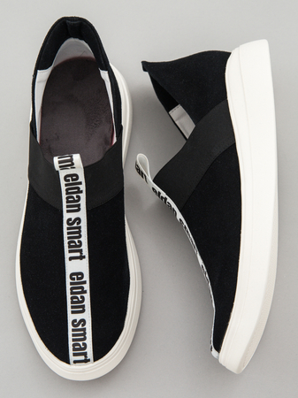  Buty o sportowym kroju KM MED 217 - czarno-białe